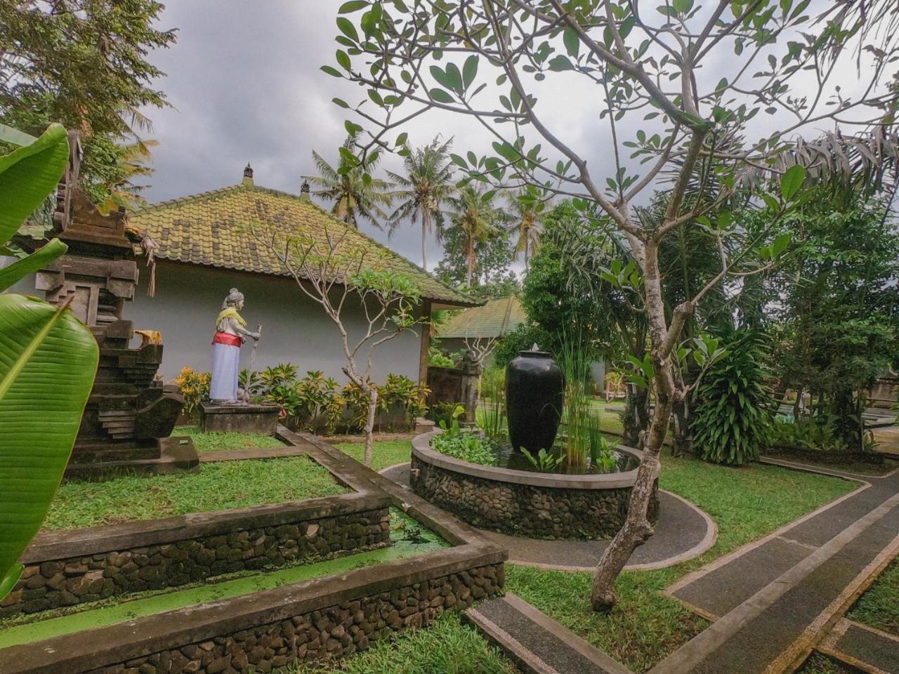 Wana Ukir Villa Ubud Exterior foto